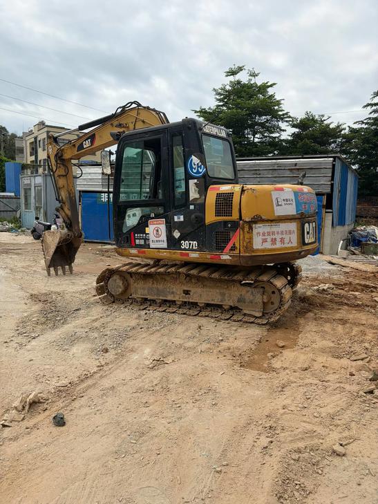 Buy Caterpillar 307B Used Excavator / 1