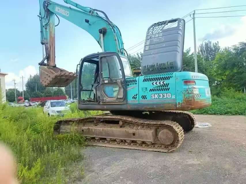 Buy Kobelco SK260 Used Excavator / 3