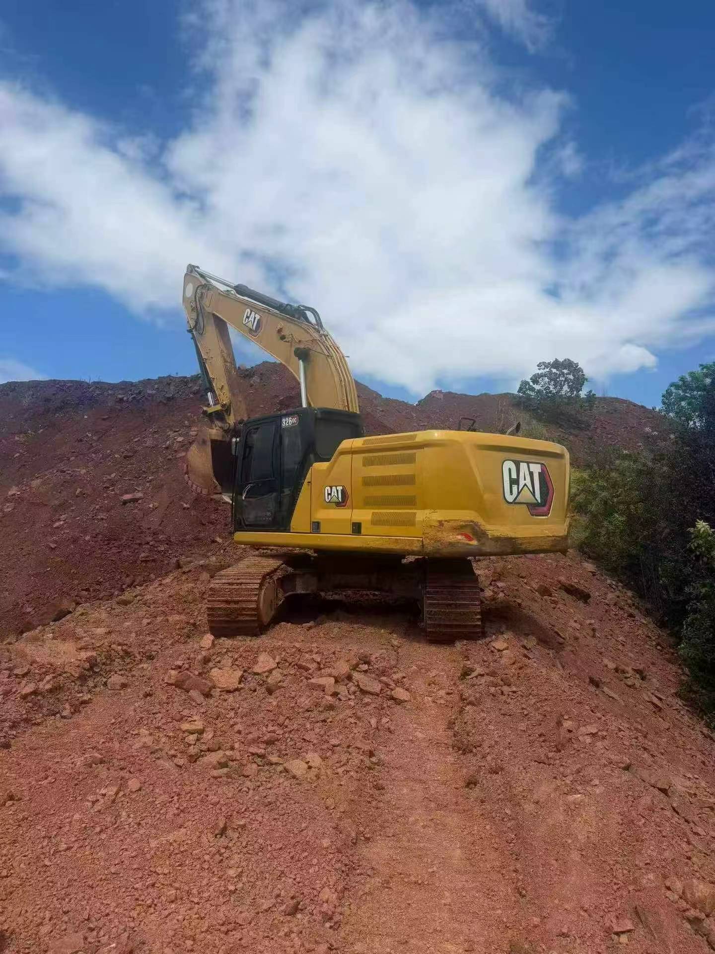 Buy Caterpillar 326DL Used Excavator / 4