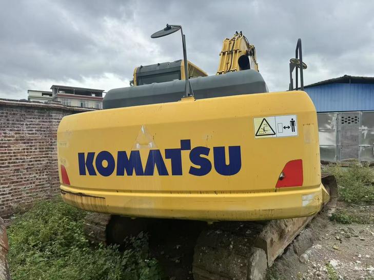 Buy Komatsu PC200 Used Excavator / 1