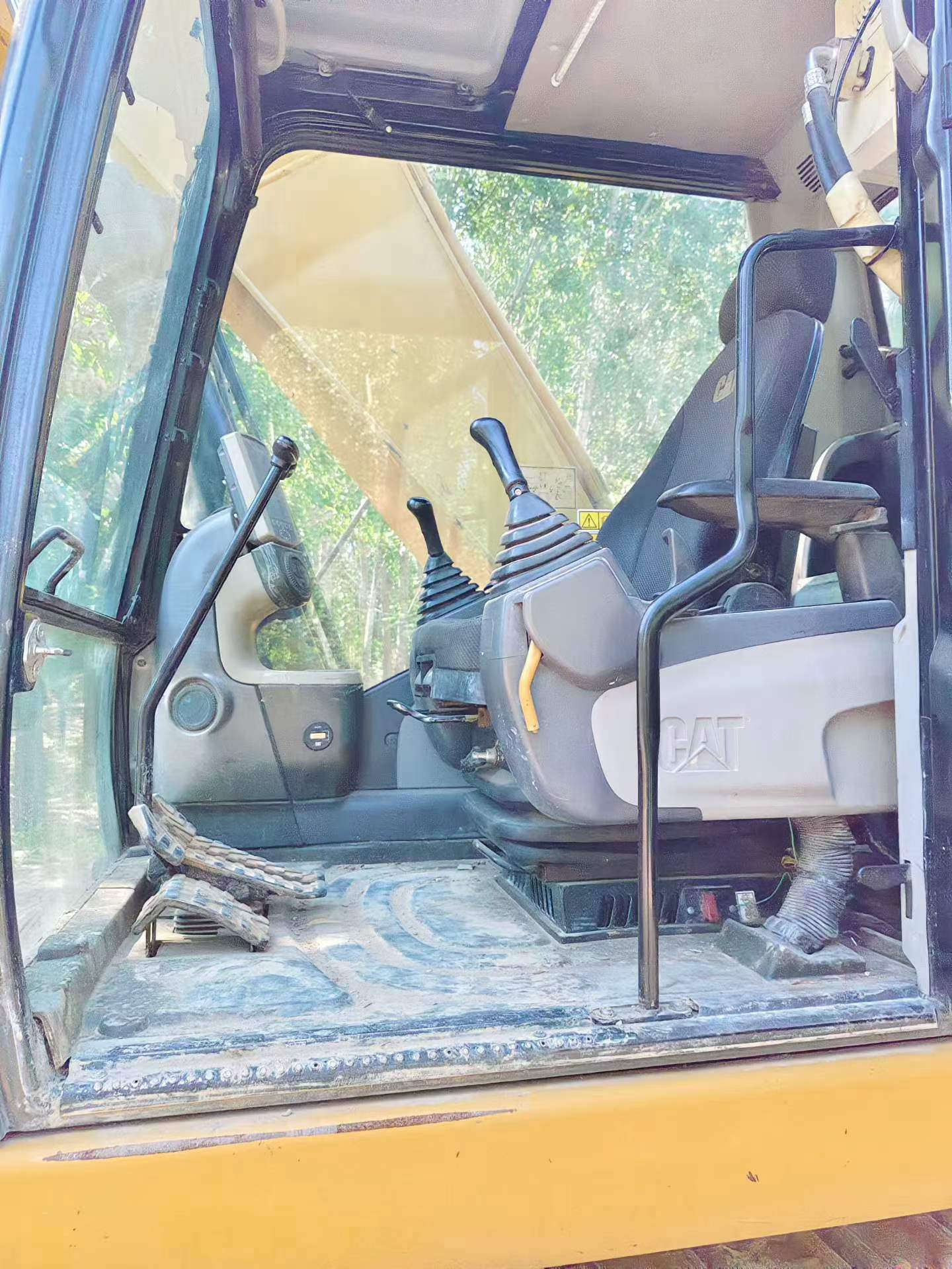 Buy Caterpillar 326DL Used Excavator / 9