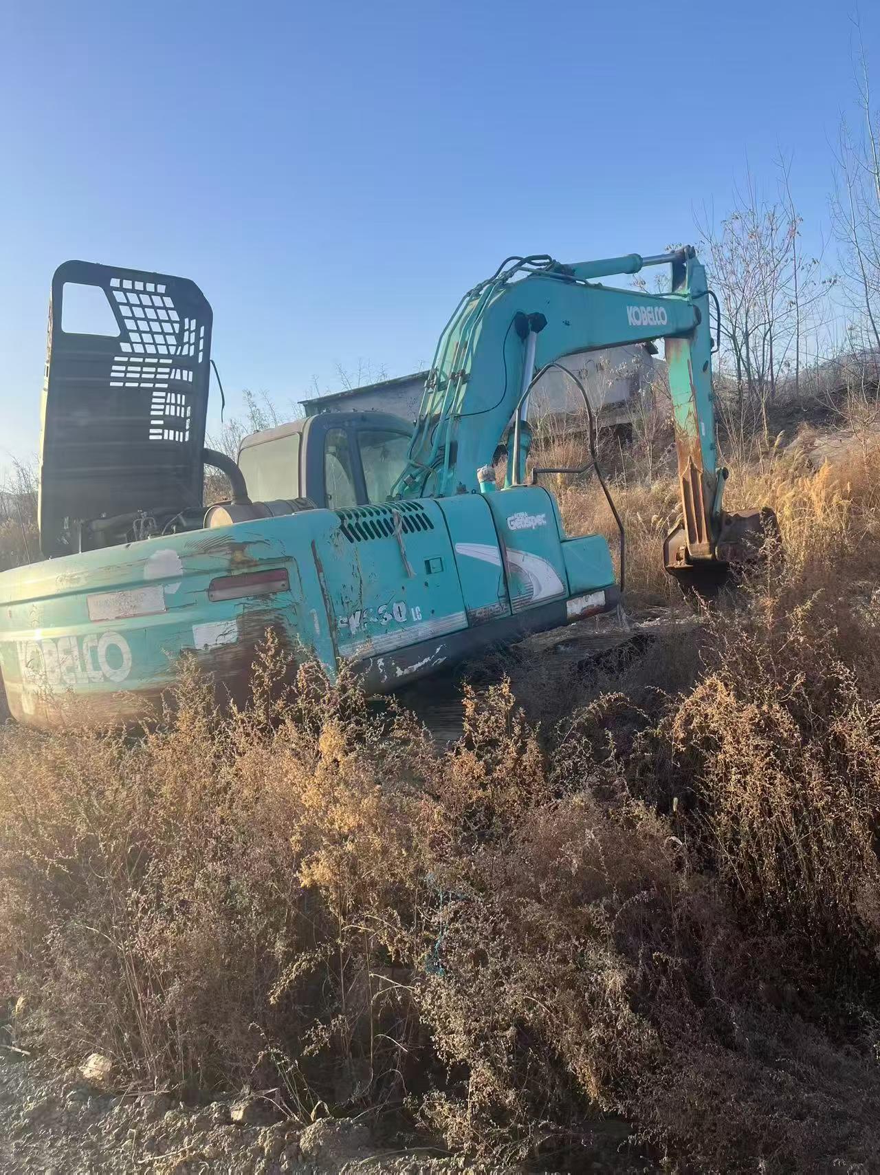 Buy Kobelco SK260LC-8 Used Excavator / 7