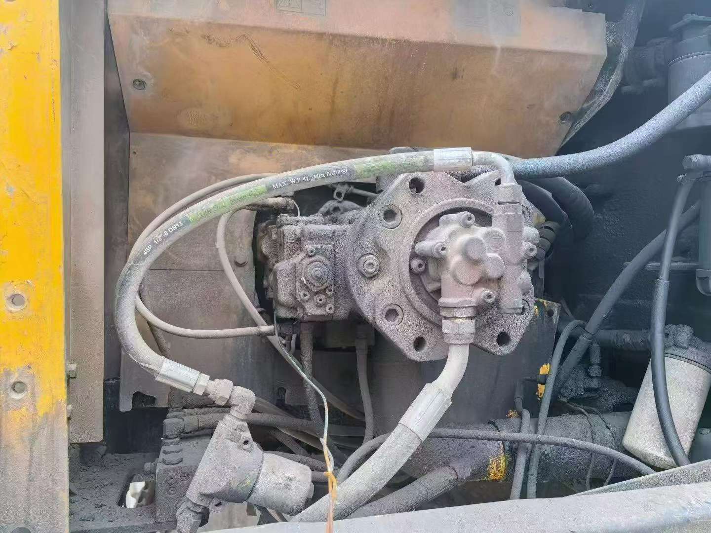 Buy Hyundai R225-7 Used Excavator / 8