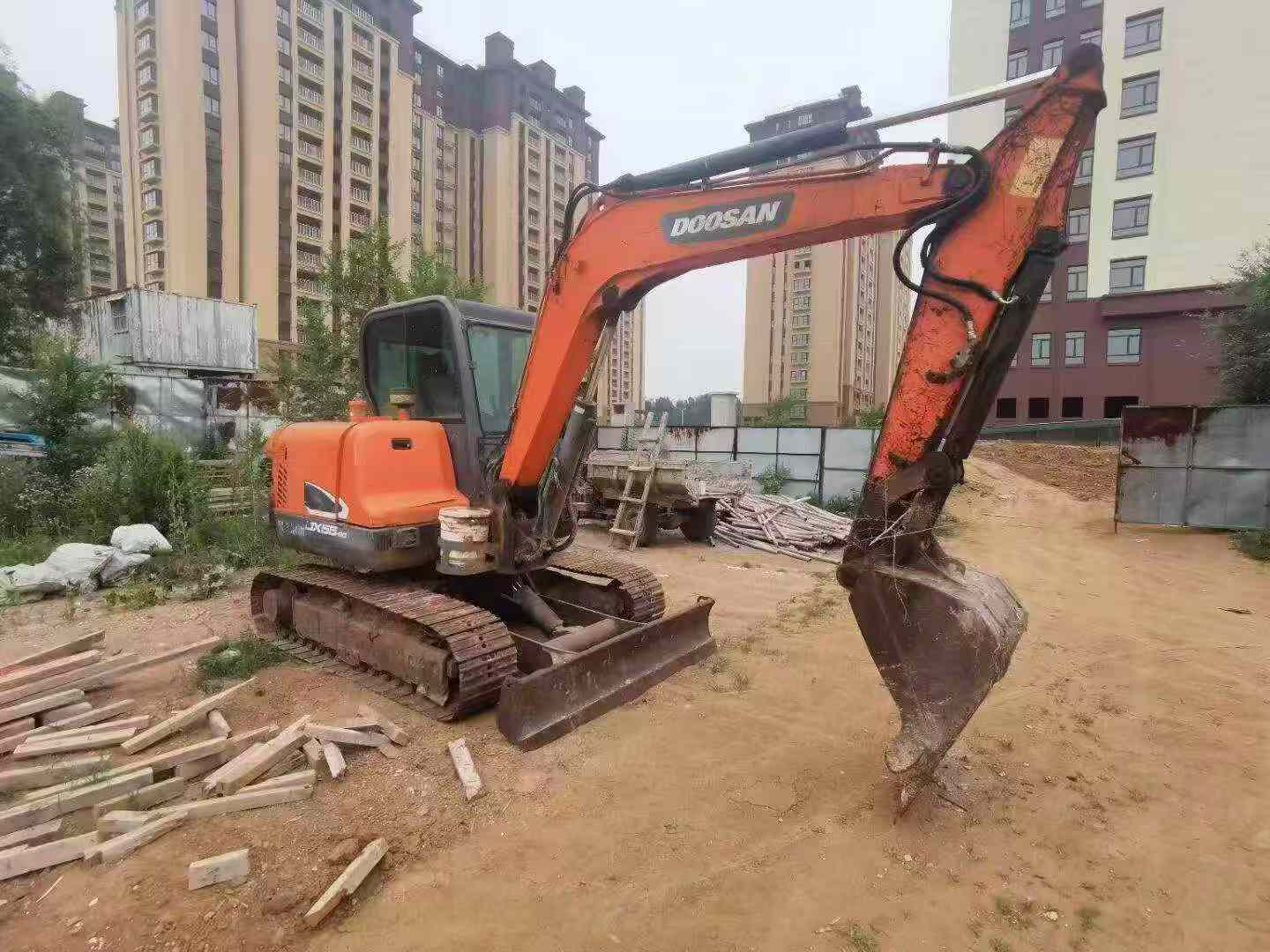 Buy Doosan DH55-7 Used Excavator / 1