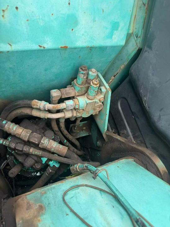 Buy Kobelco SK60 Used Excavator / 1