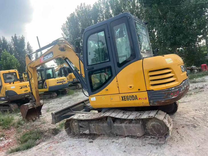 Buy XCMG XE60 Used Excavator / 1