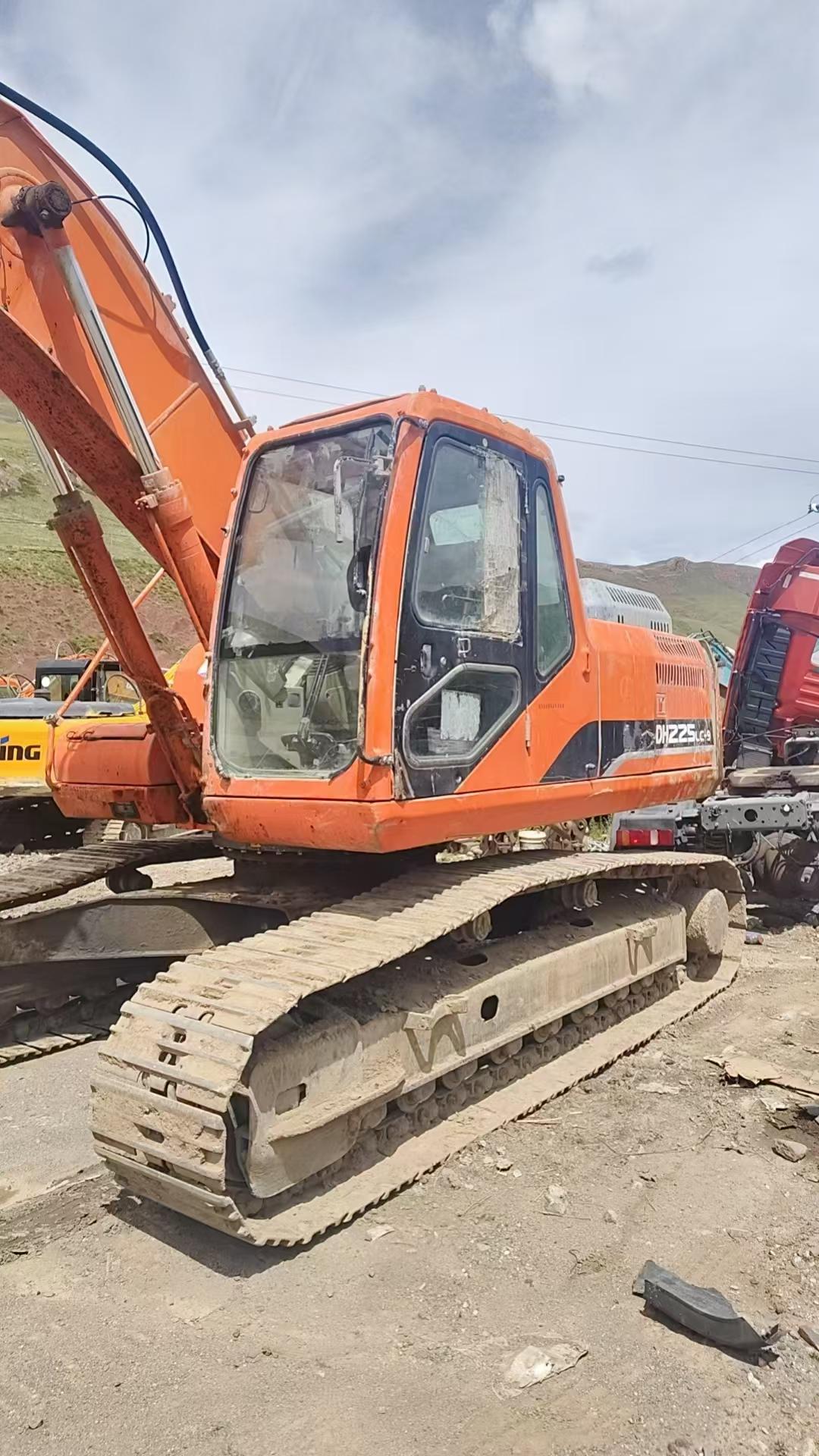 Buy Doosan S225 Used Excavator / 2