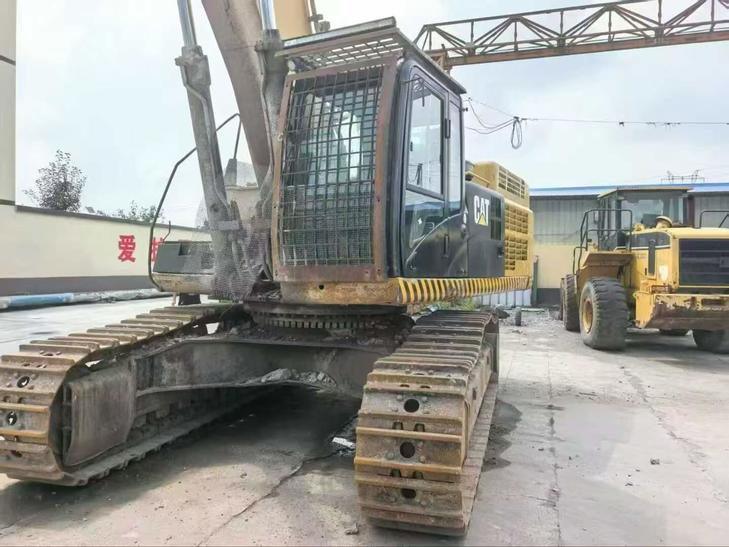 Buy Caterpillar 349E Used Excavator / 1