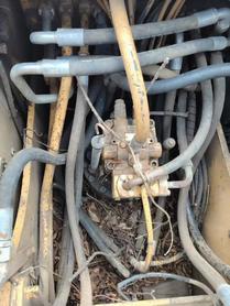 Buy Caterpillar 320D Used Excavator / 4 Buy Caterpillar 320D Used Excavator / 4