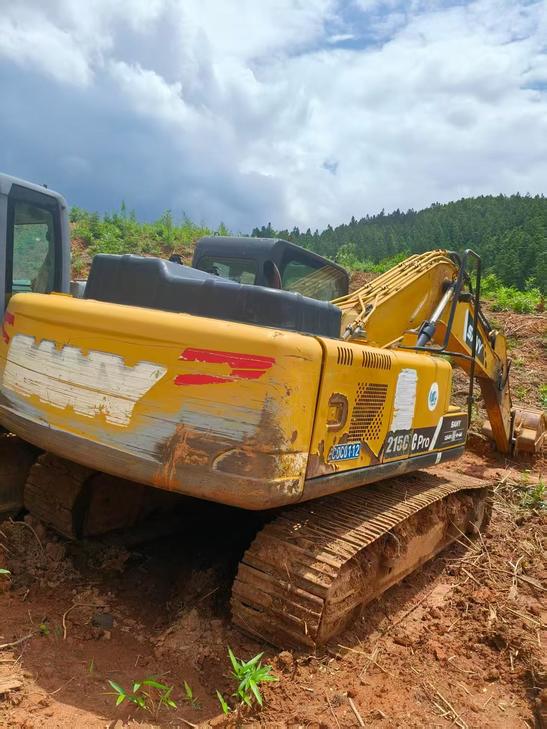 Buy Sany SY200C Used Excavator / 1