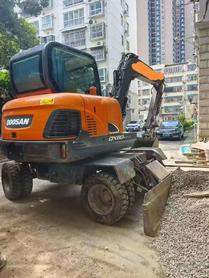 Buy Doosan DH60 Used Excavator / 2 Buy Doosan DH60 Used Excavator / 2