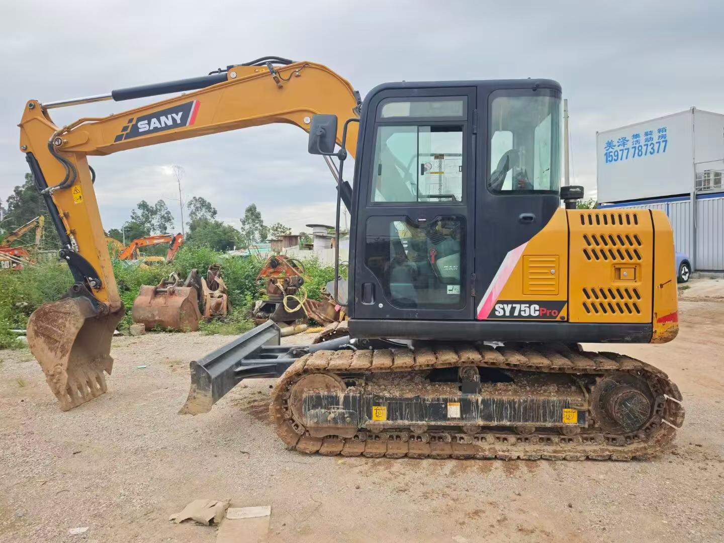 Buy Sany SY75C Used Excavator / 4