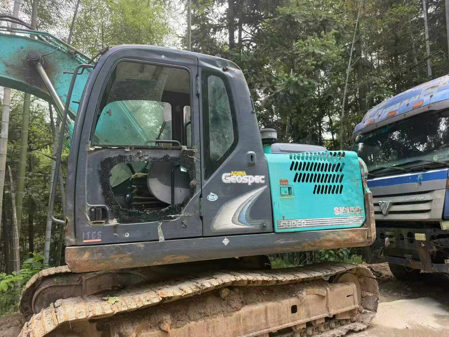 Buy Kobelco SK15SR Used Excavator / 3