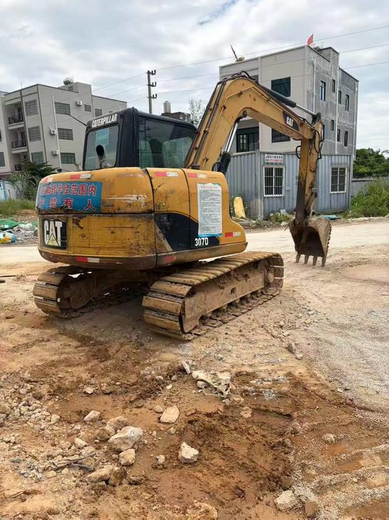 Buy Caterpillar 307B Used Excavator / 1