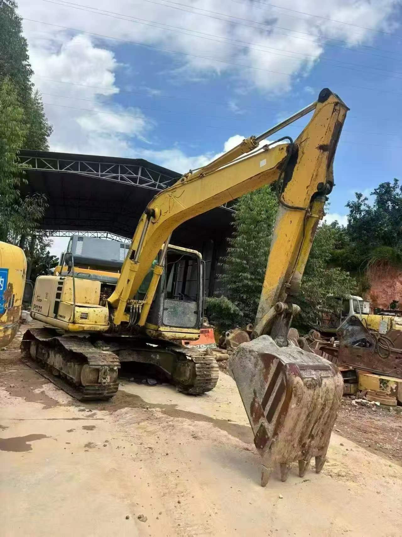 Buy Komatsu PC120-6 Used Excavator / 4