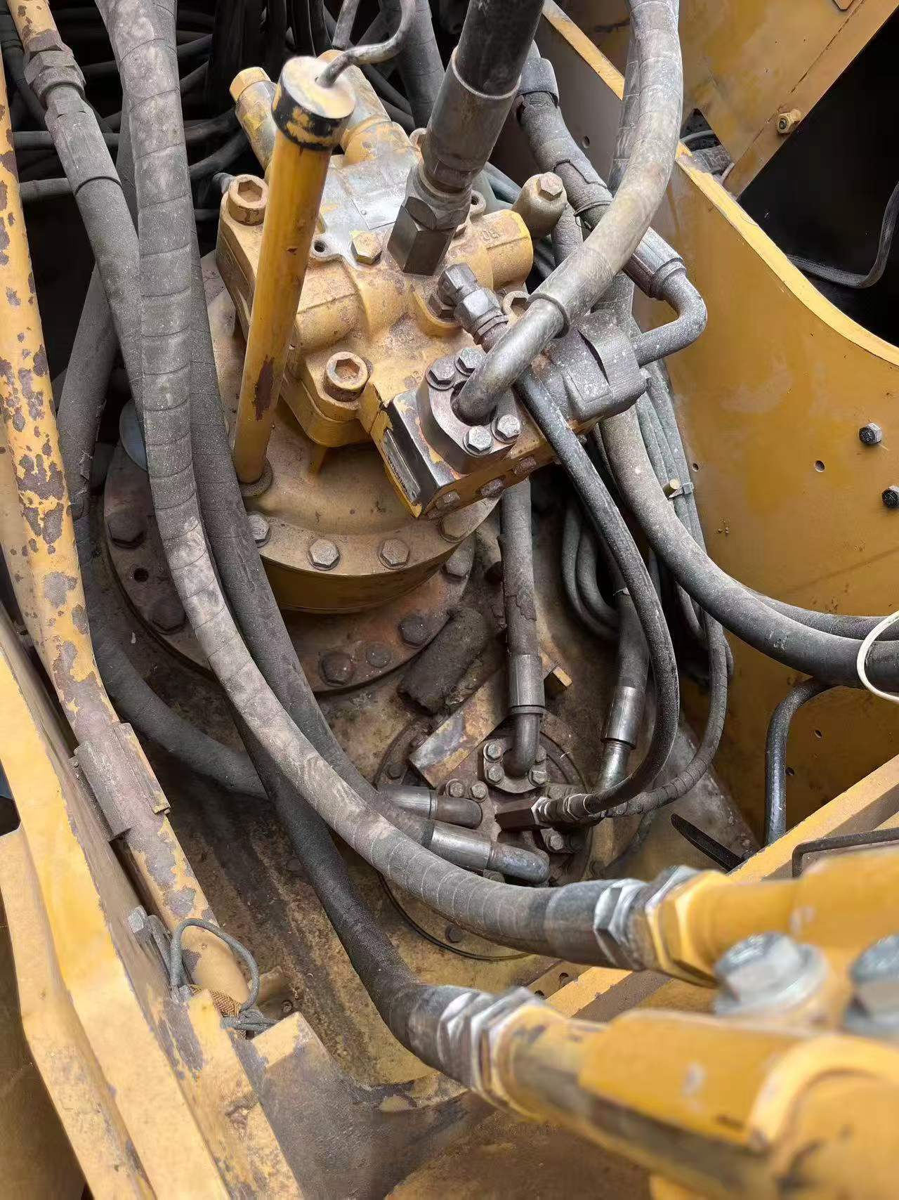 Buy Caterpillar 323D2L Used Excavator / 5