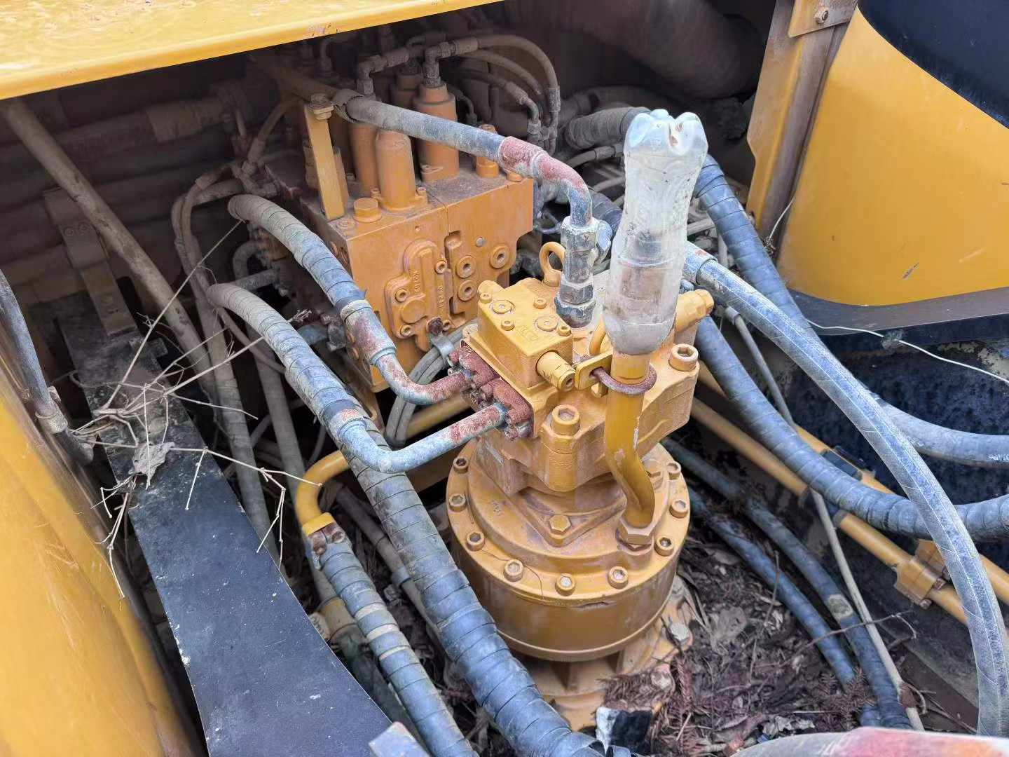 Buy Sany SY245H Used Excavator / 6