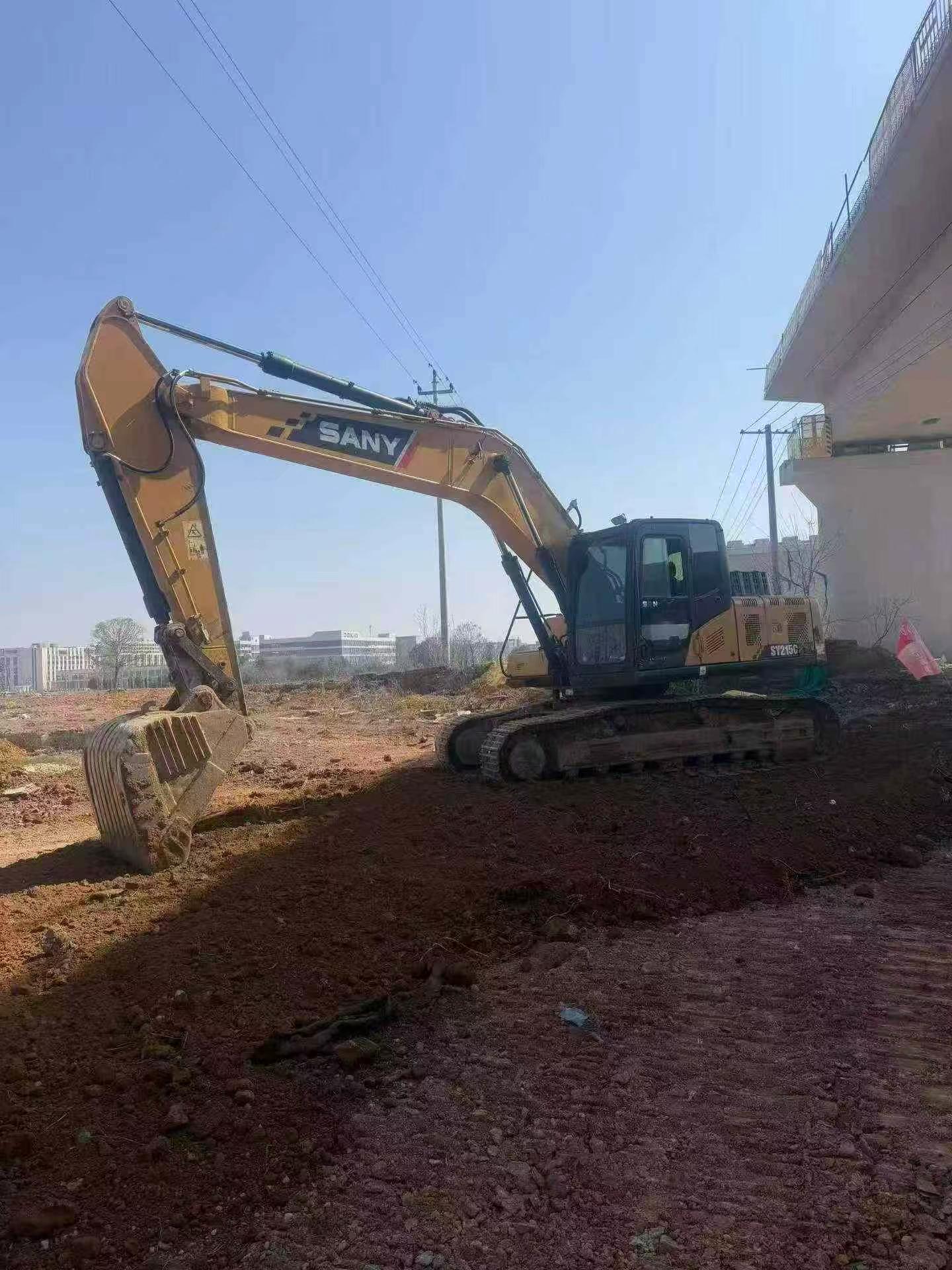 Buy Sany SY205C Used Excavator / 3