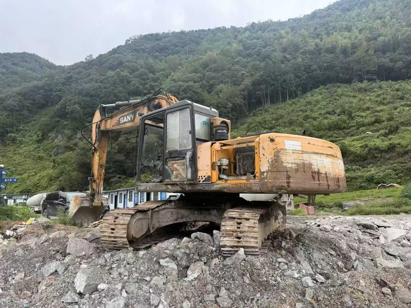 Buy Sany SY215C Used Excavator / 7