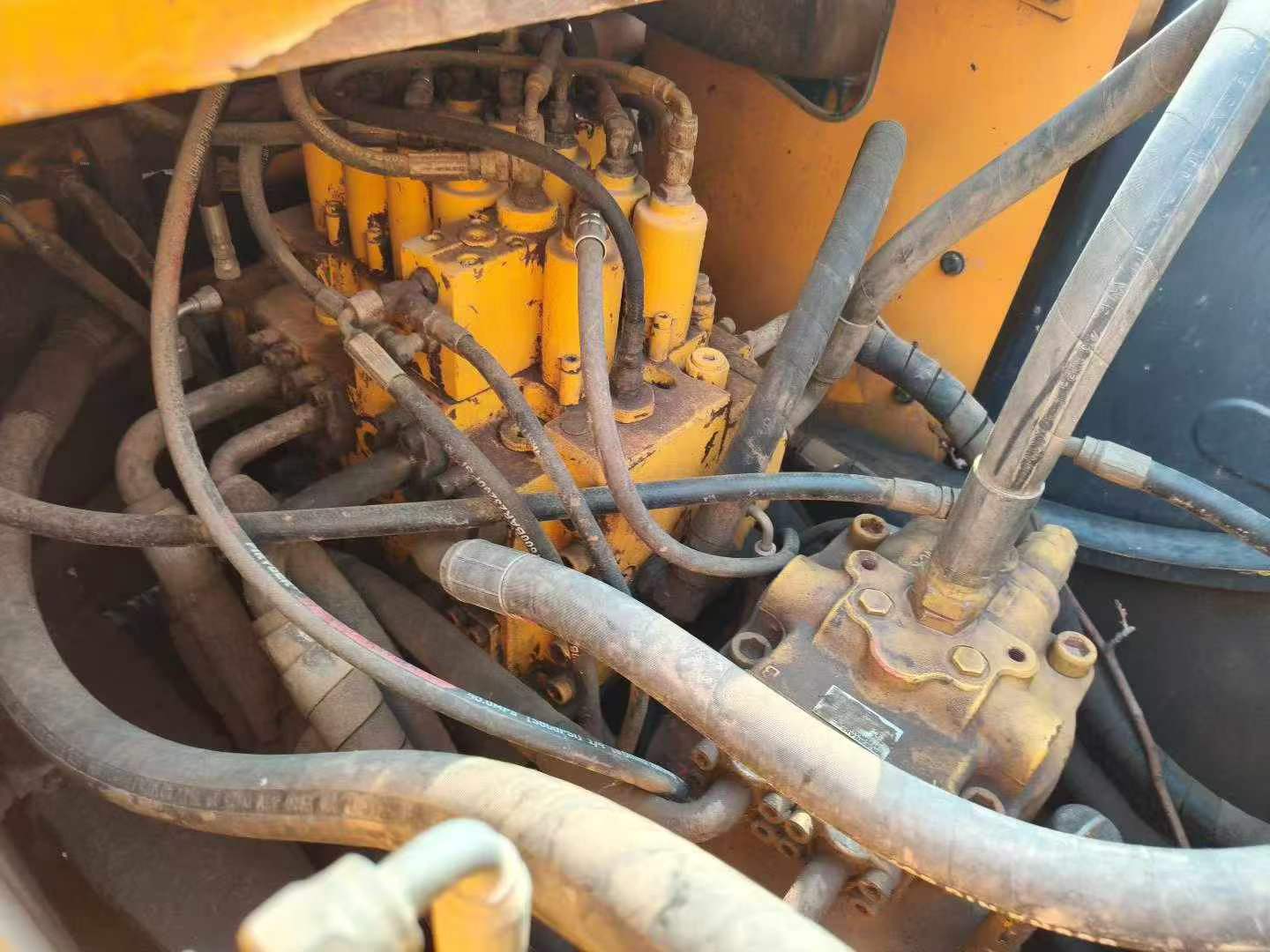 Buy Hyundai R215-7 Used Excavator / 6