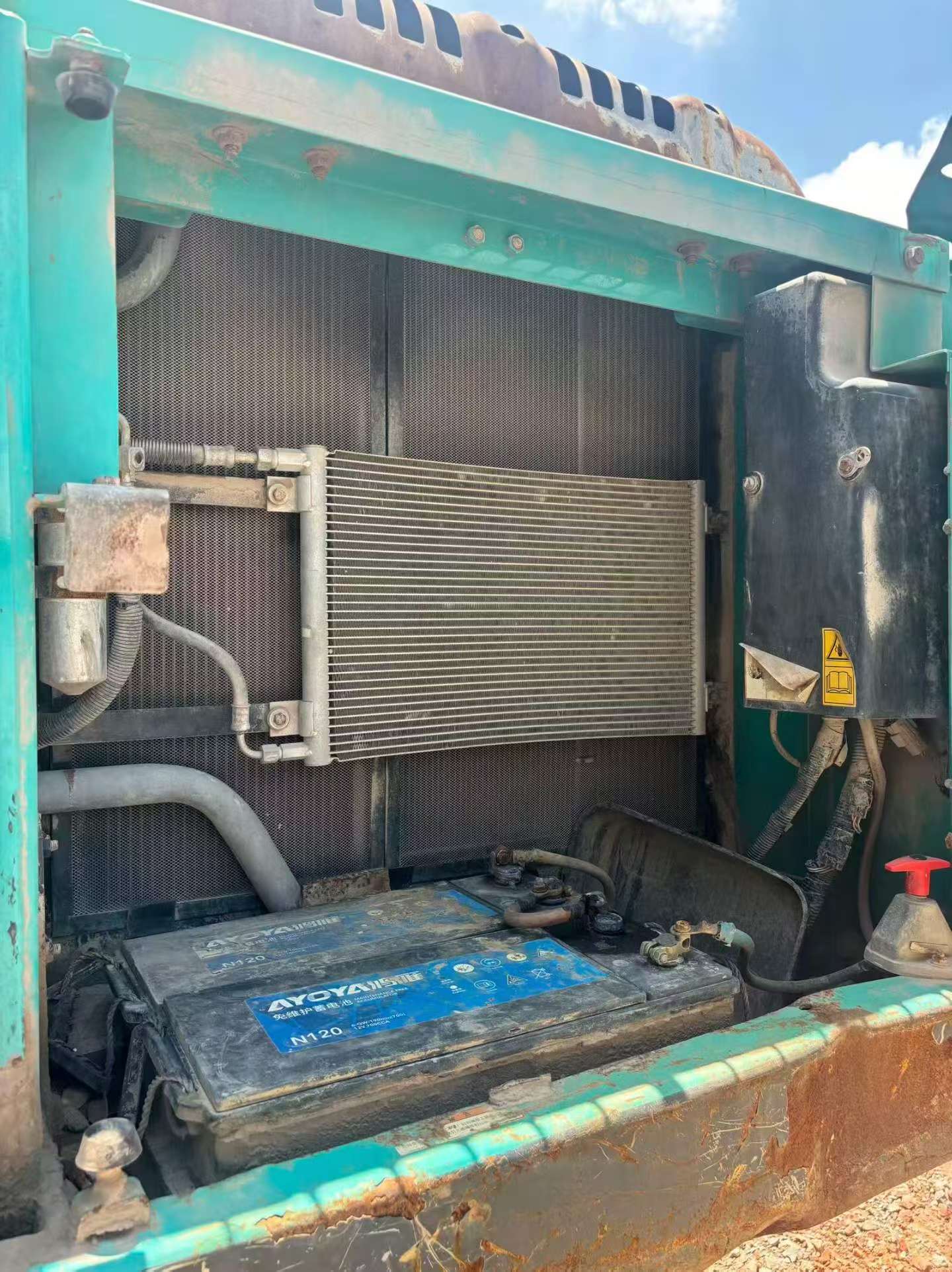 Buy Kobelco SK200 Used Excavator / 5