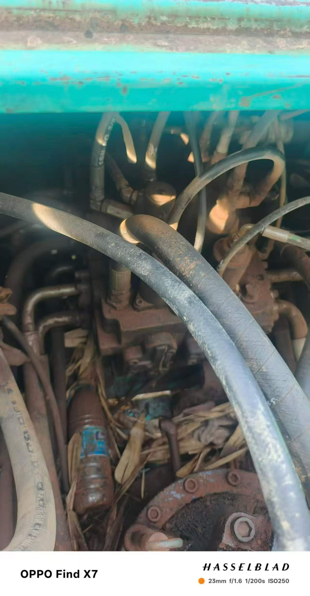 Buy Kobelco SK140 Used Excavator / 3