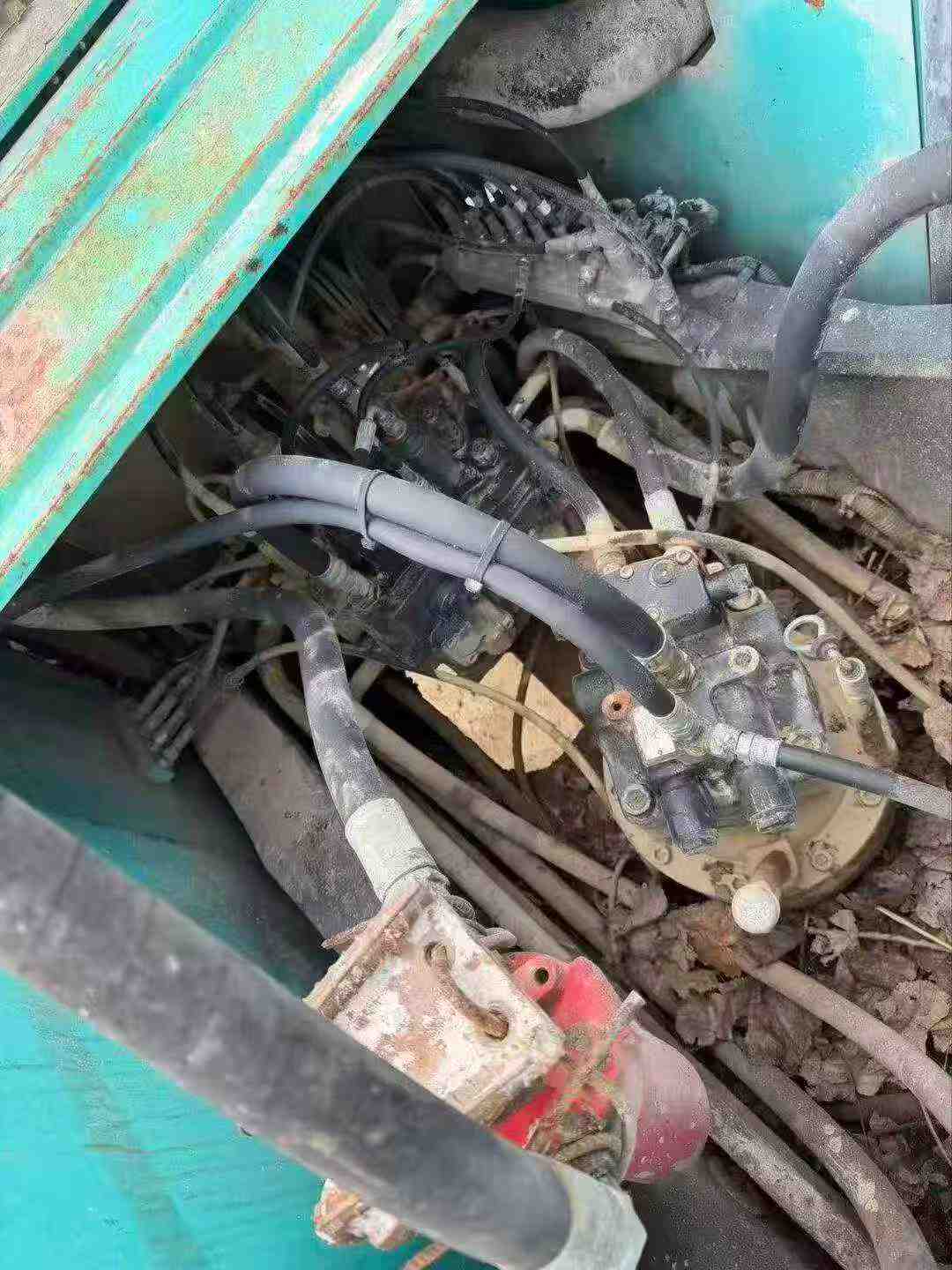 Buy Kobelco SK210 Used Excavator / 2
