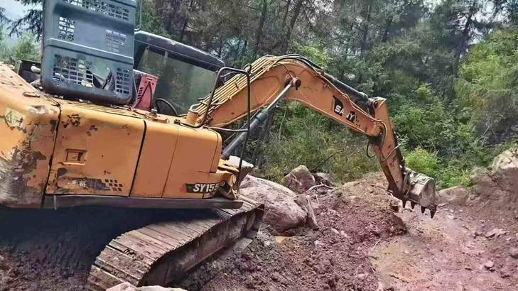 Buy Sany SY135 Used Excavator / 1