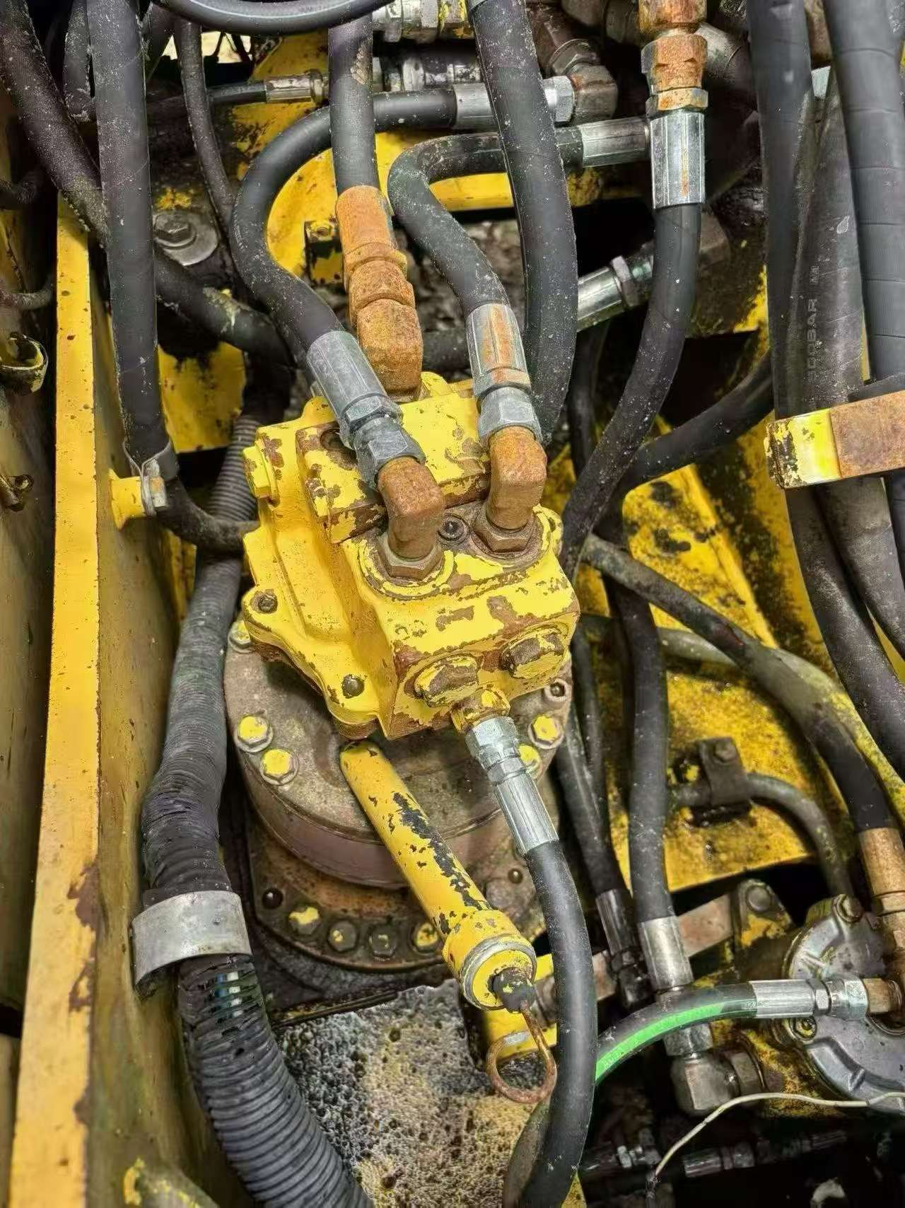 Buy Komatsu PC120-6 Used Excavator / 8