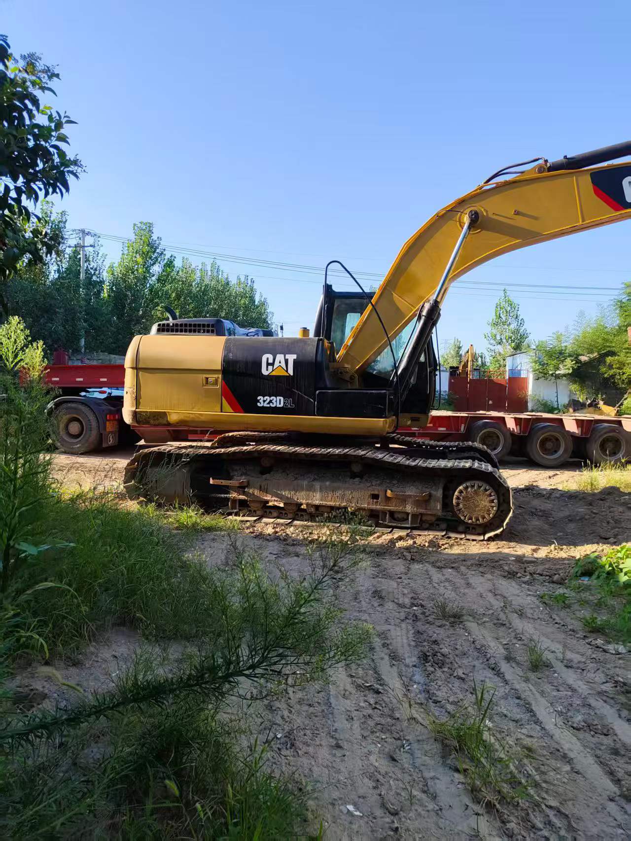 Buy Caterpillar 323D2L Used Excavator / 3