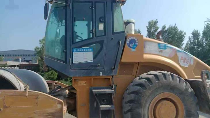 Buy XCMG XE26U Used Excavator / 1