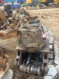 Buy XCMG XE135B Used Excavator / 4 Buy XCMG XE135B Used Excavator / 4