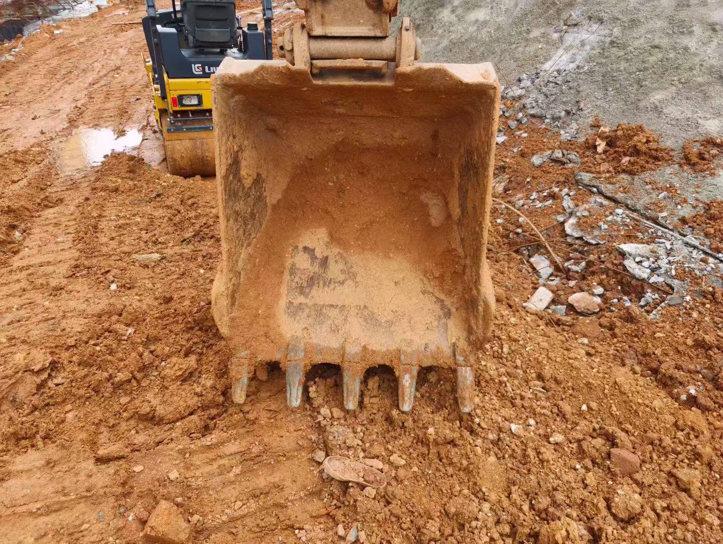 Buy Kobelco SK210 Used Excavator / 7