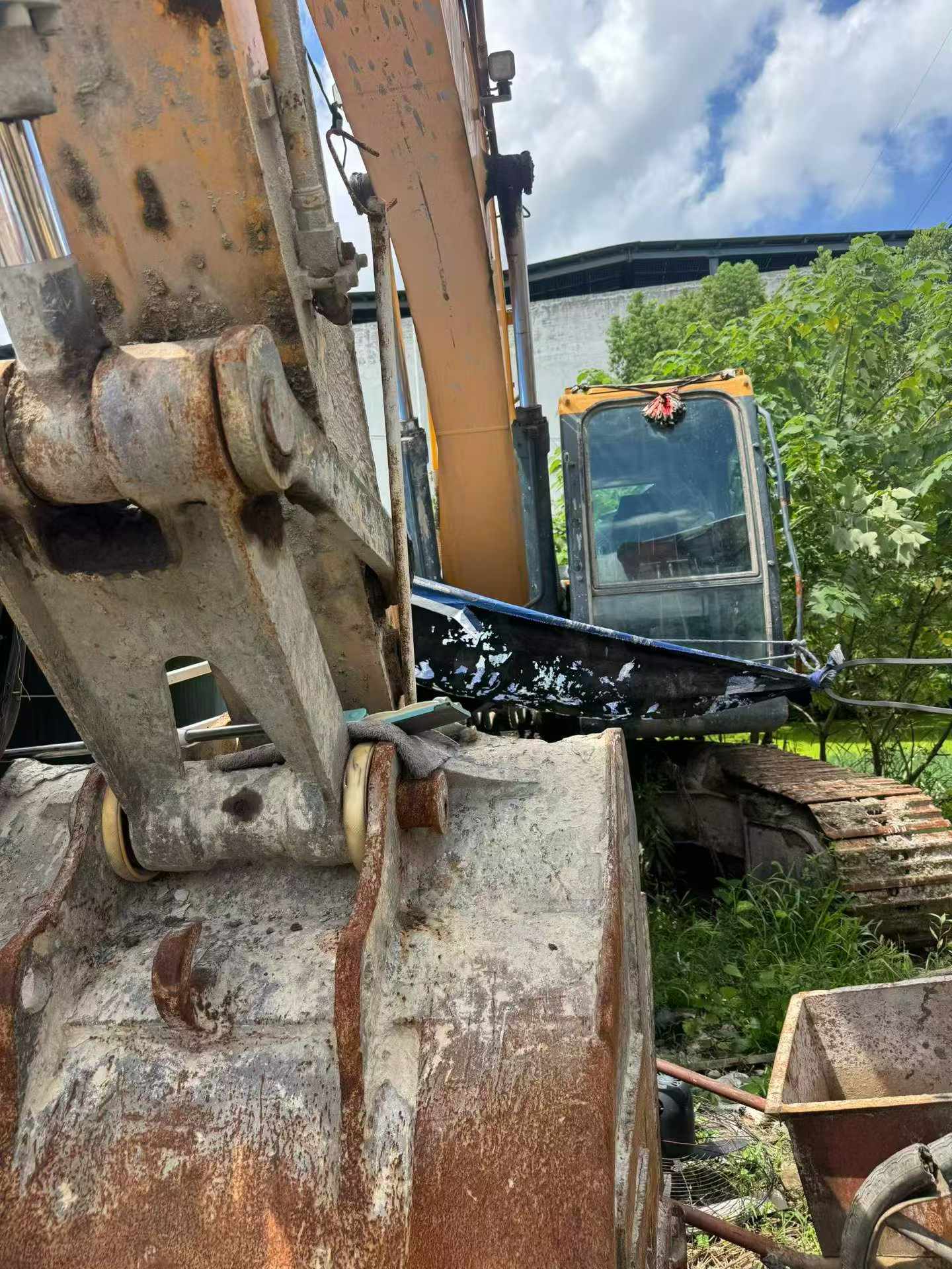Buy Hyundai R215-7 Used Excavator / 8