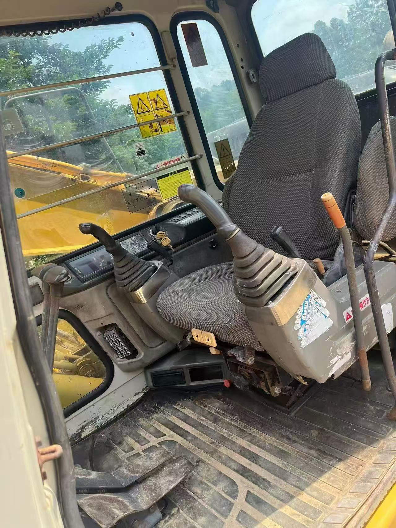 Buy Kato Used Excavator / 3