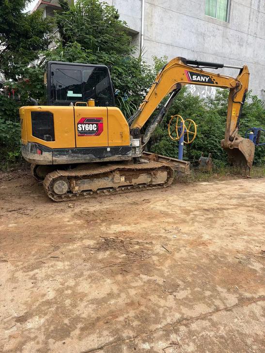 Buy Sany SY60 Used Excavator / 1