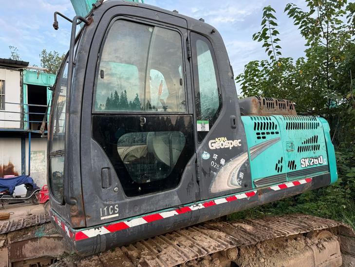 Buy Kobelco SK260 Used Excavator / 1