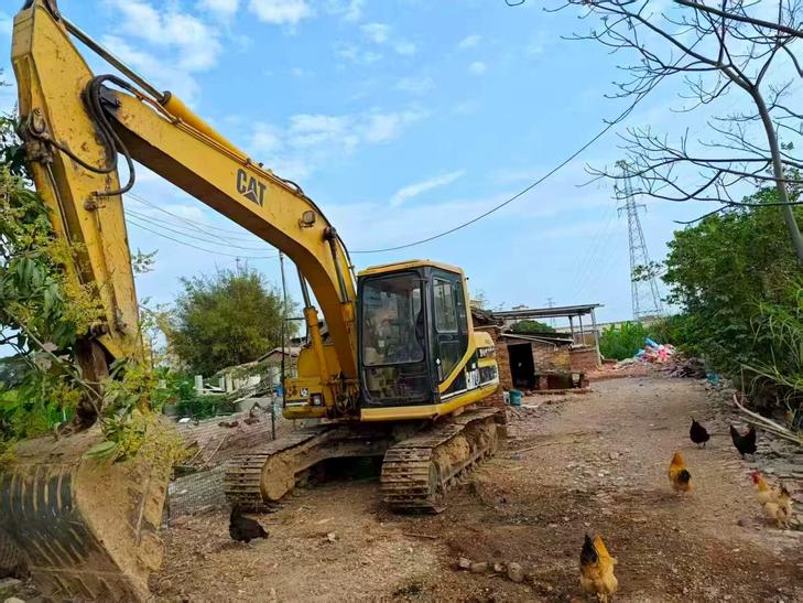 Buy Caterpillar 312V2 Used Excavator / 1