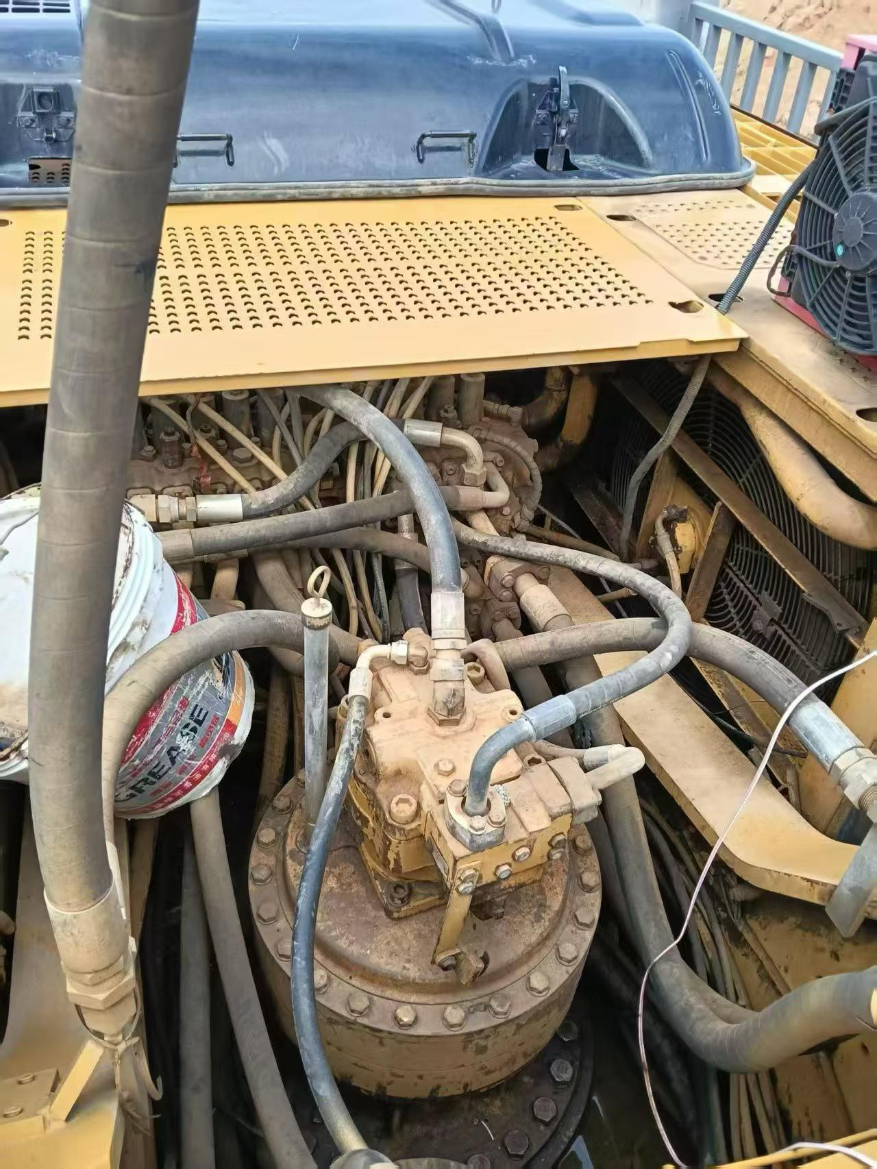 Buy Caterpillar 330C Used Excavator / 6