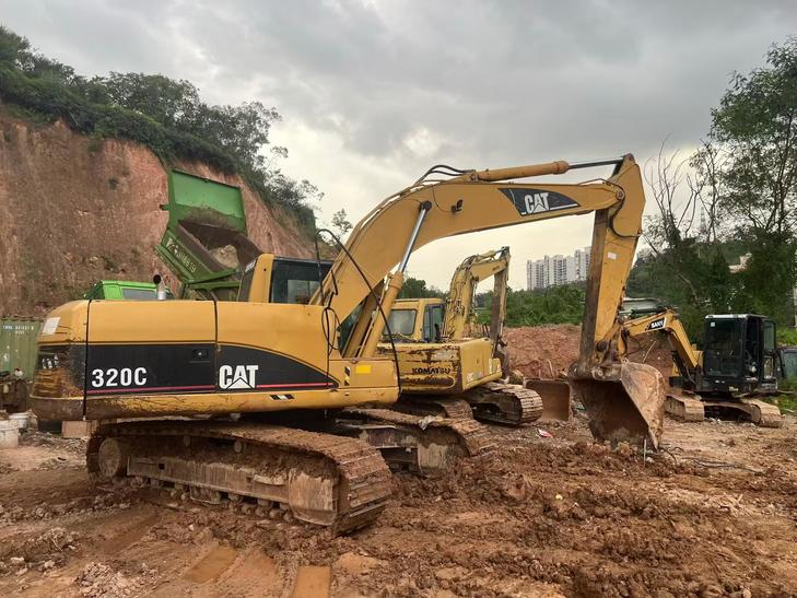 Buy Caterpillar 320A Used Excavator / 1