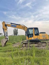 Buy XCMG XE135B Used Excavator / 8 Buy XCMG XE135B Used Excavator / 8