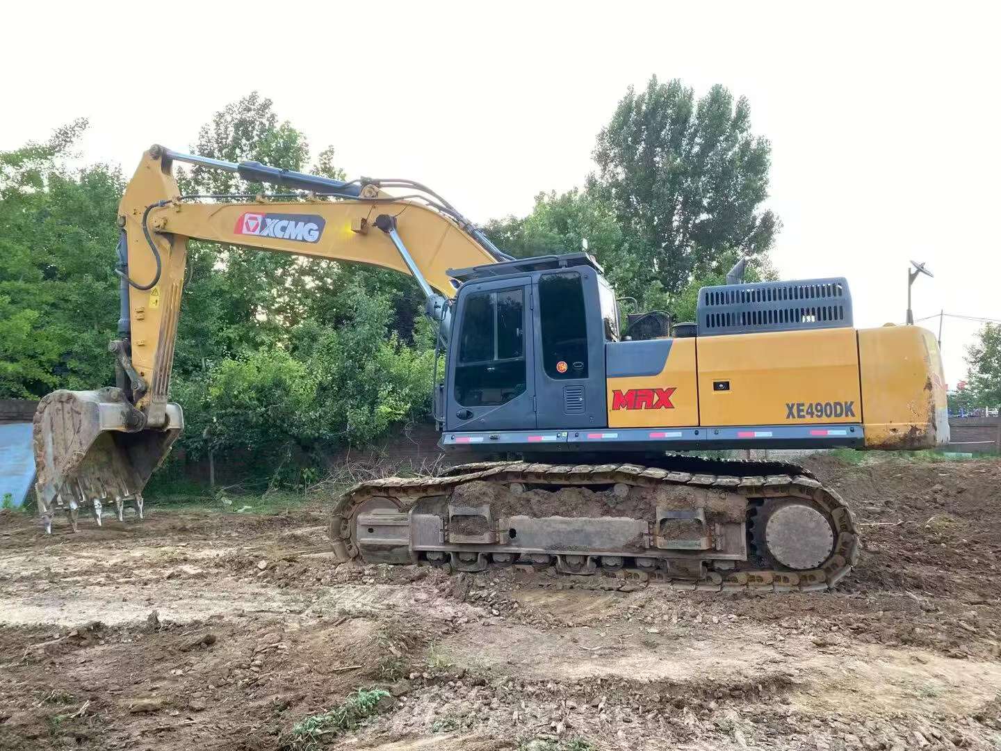 Buy XCMG XE490DK Used Excavator / 3