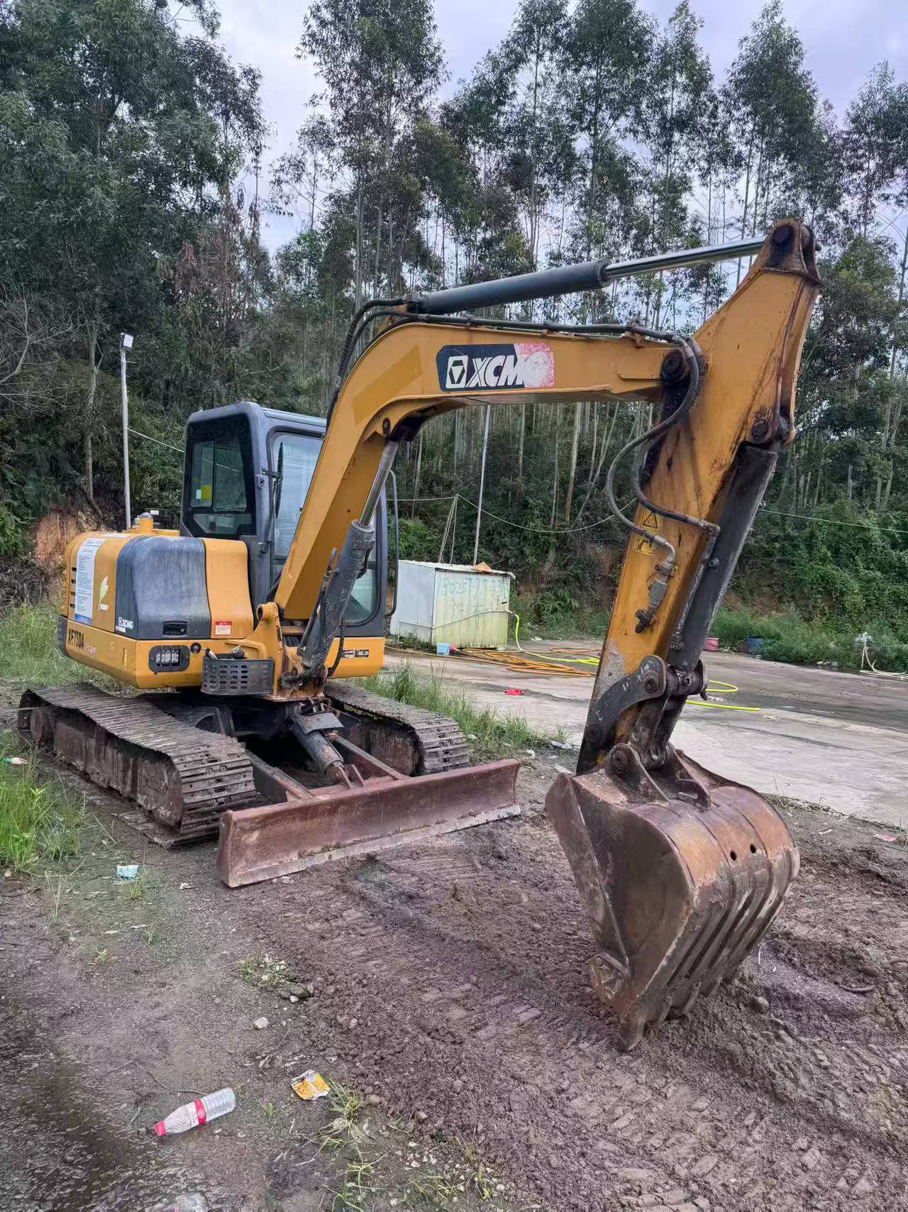 Compre Escavadeira XCMG XE60 Usada / 2