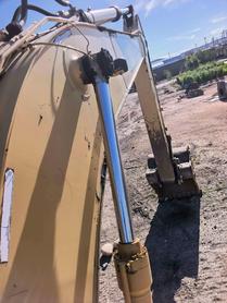 Buy Caterpillar 325D Used Excavator / 3 Buy Caterpillar 325D Used Excavator / 3