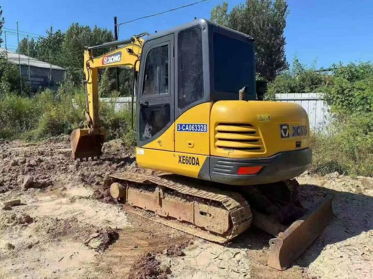 Buy XCMG XE60DA Used Excavator / 1