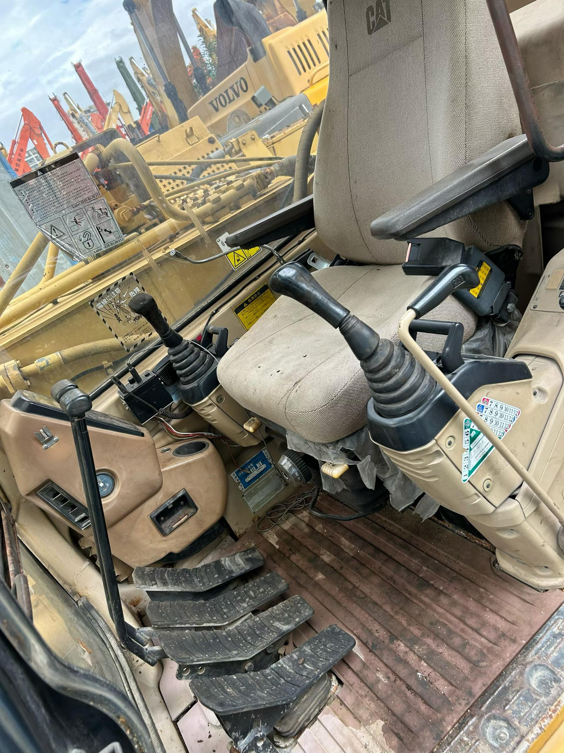Buy Caterpillar 330B Used Excavator / 2