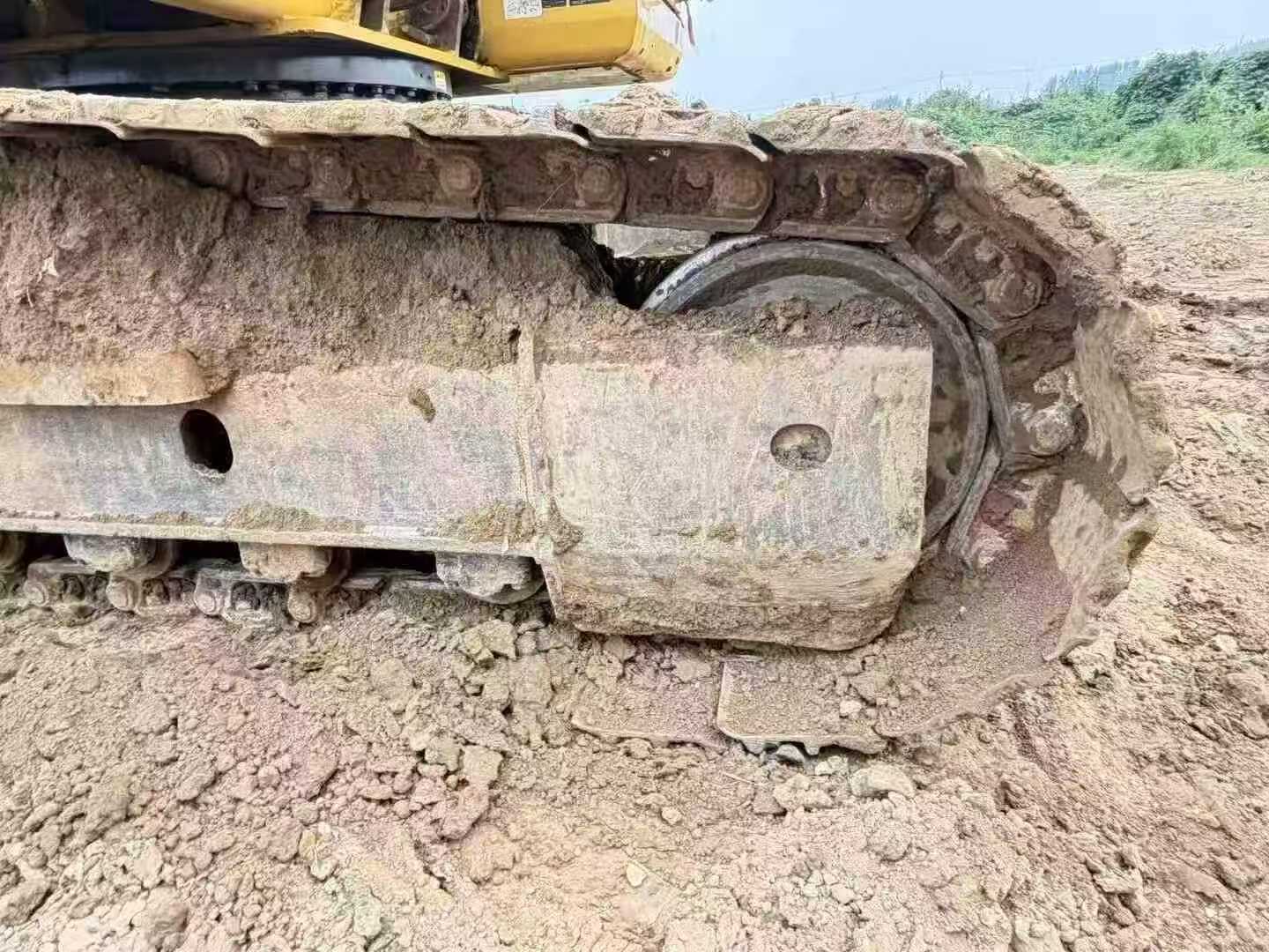 Buy Komatsu PC220 Used Excavator / 6