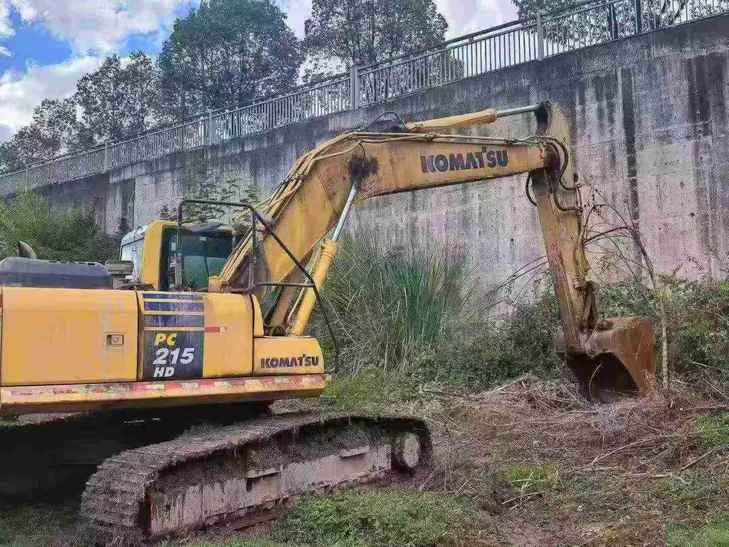 Buy Komatsu HB215LC-1 Used Excavator / 1