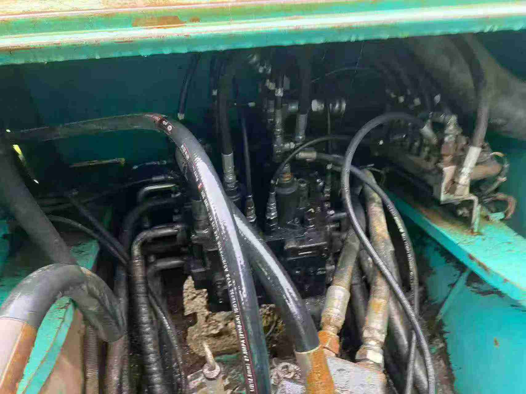 Buy Kobelco SK250 Used Excavator / 3