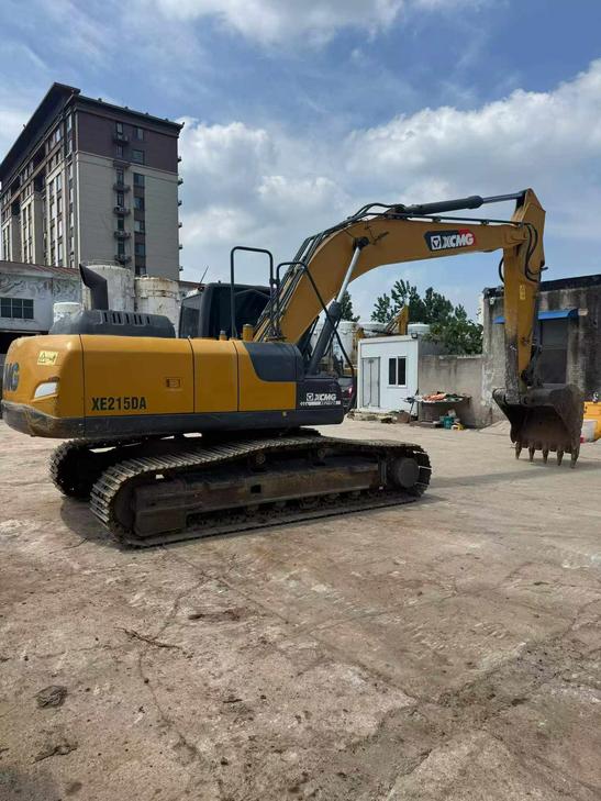Buy XCMG XE215 Used Excavator / 1